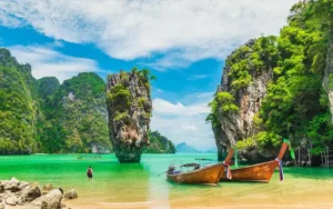 Read more about the article Exploring the Architectural Beauty of Phang Nga Bay: The Ultimate Guide for Photographers